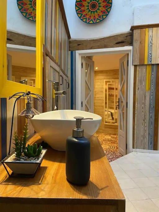 Woody House Apartment Есувейра Екстериор снимка